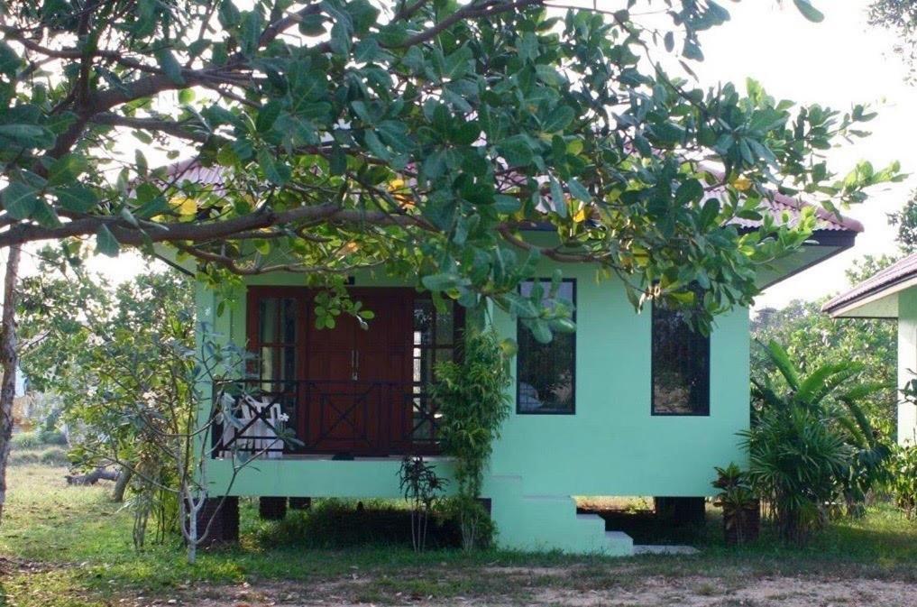 Anacar Bungalows Krabi town Exteriör bild